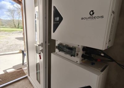 installation batterie de stockage Aura 10kW bajonsolutionsenergies gers